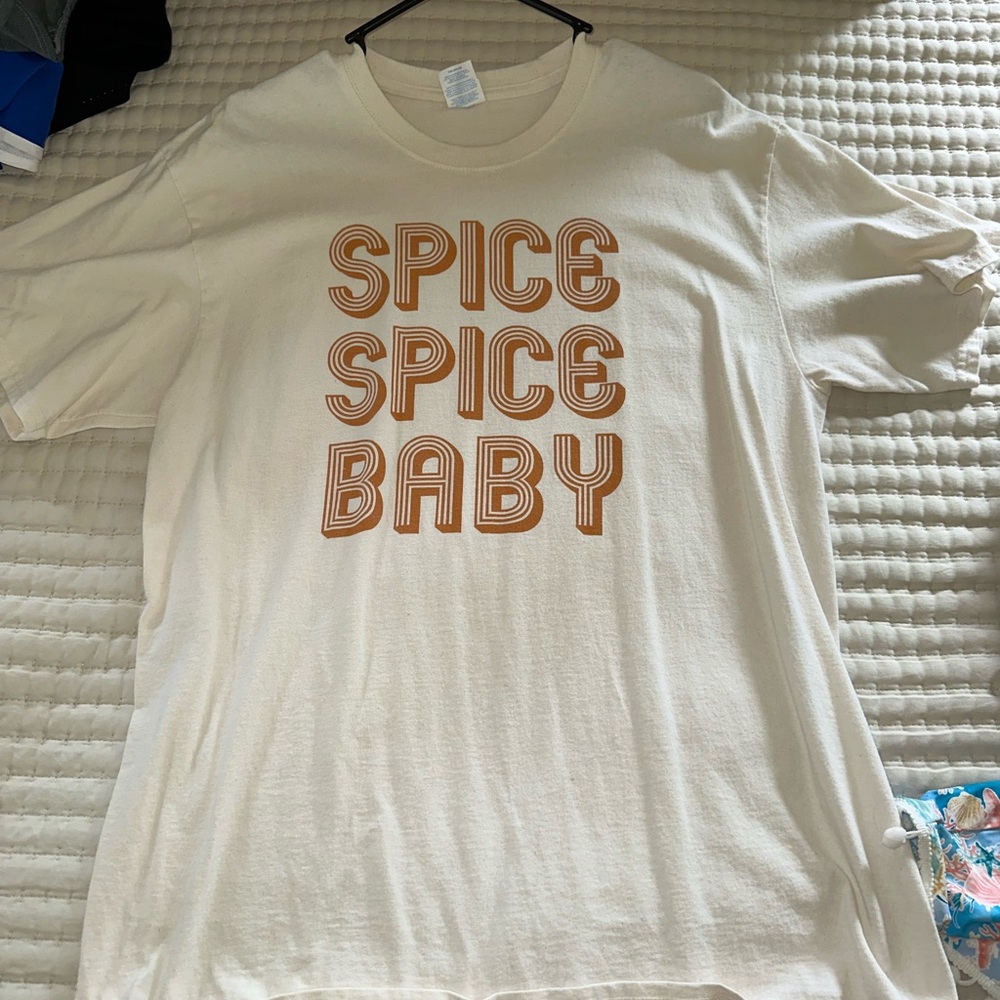 Gildan Cream and Orange Short Sleeve Tee